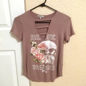 FINAL SALE❗️: Skull and Roses top